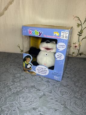 1999 MGA Electronic Koby The Interactive Bear RadioShack Talking Plush in Box